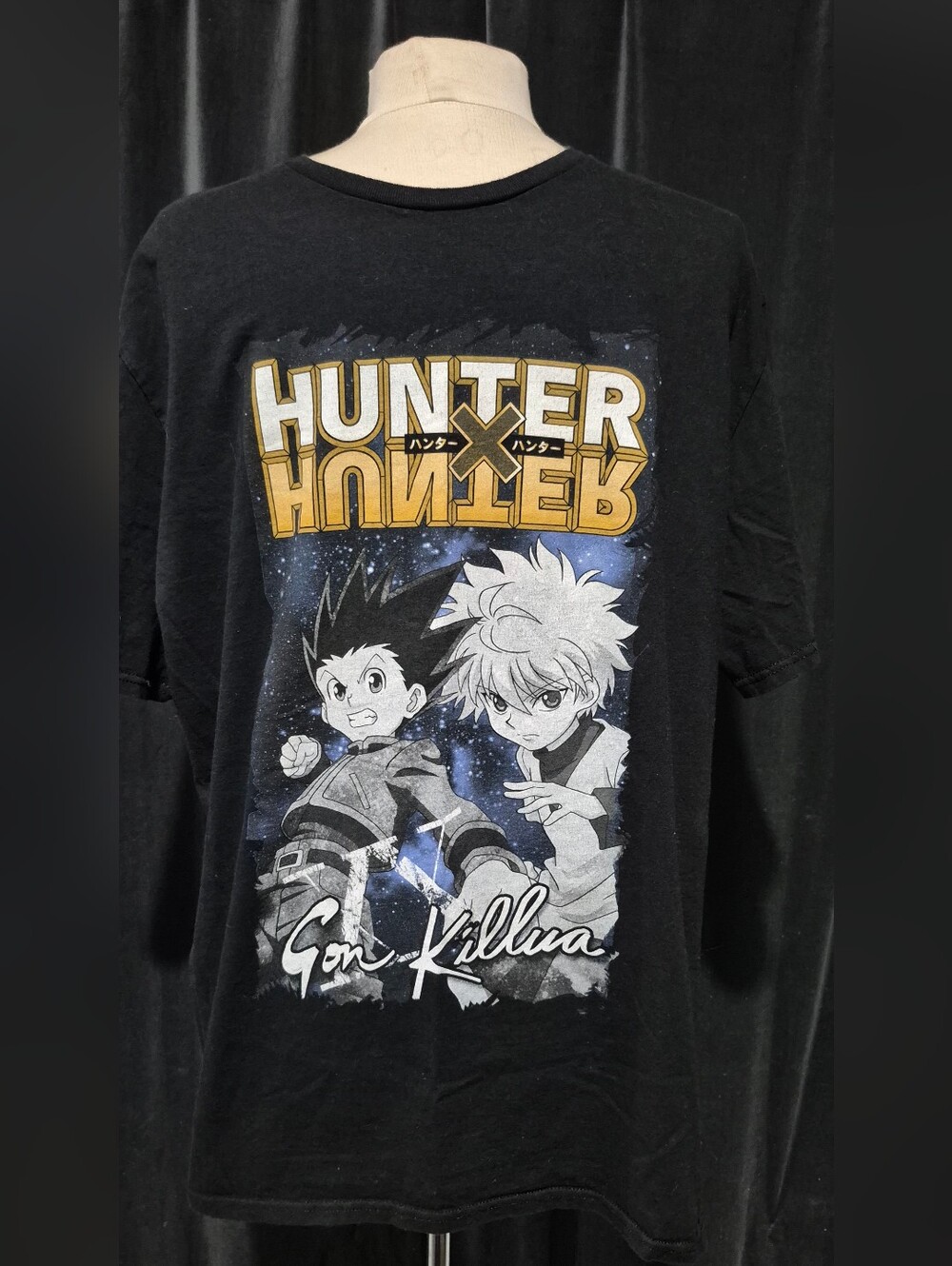 Hunter Graphic Tee - Black and Gold